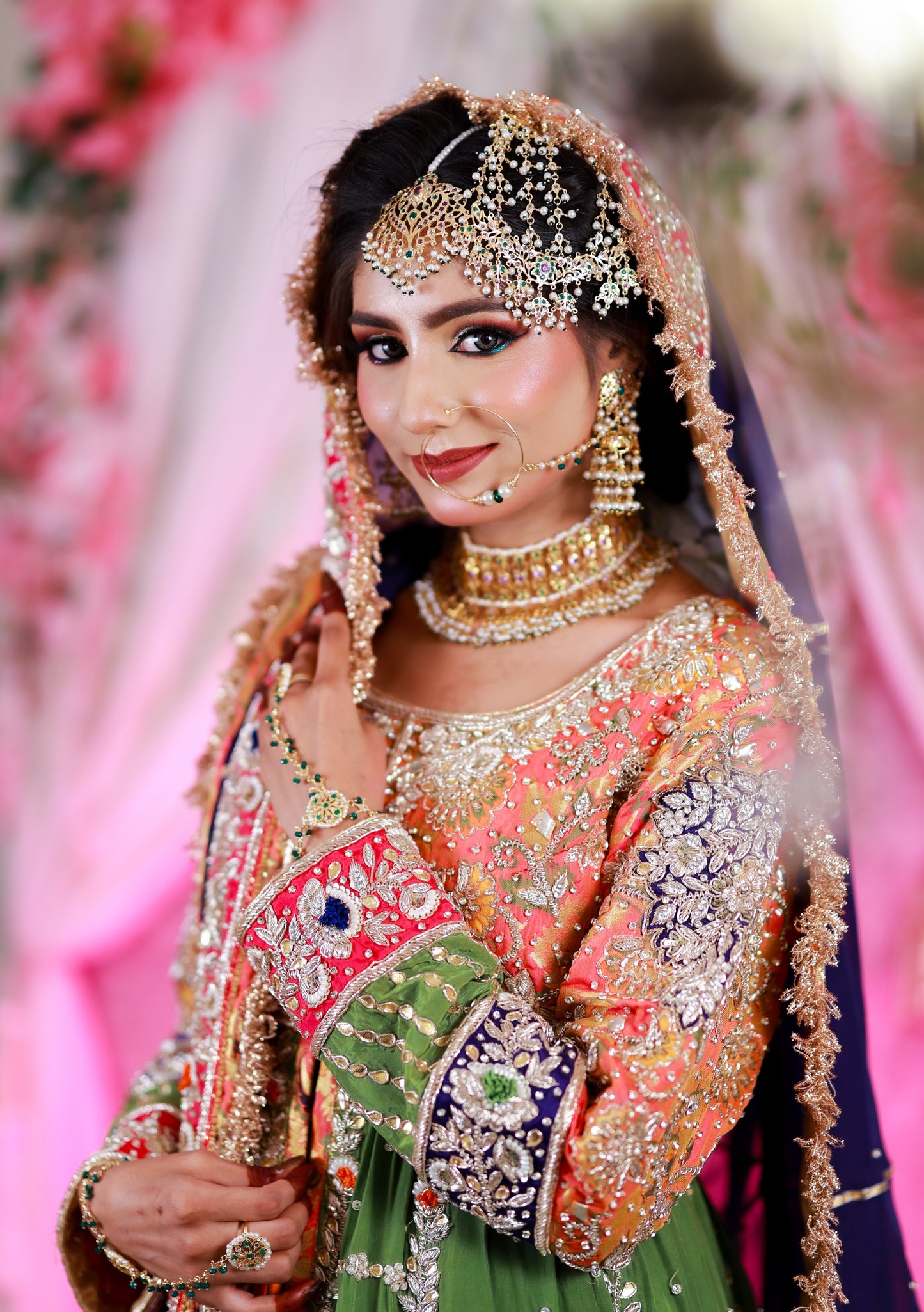 Ada-e-Begum Peshwas Lehenga